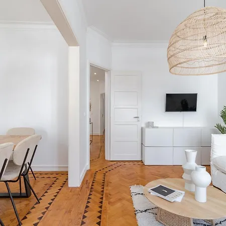 Apartamento Casa Boma - Sophisticated With Large Private Terrace - Campolide I