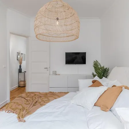 Casa Boma - Sophisticated With Large Private Terrace - Campolide I Apartment Lisbon