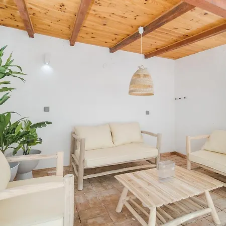 Casa Boma - Sophisticated With Large Private Terrace - Campolide I Apartment *