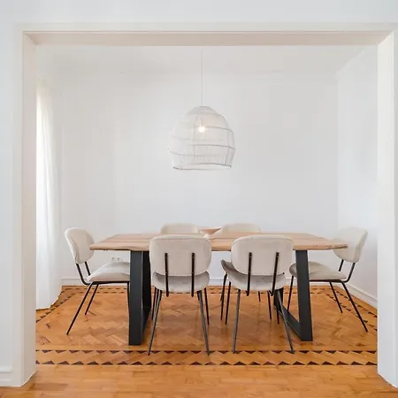 Casa Boma - Sophisticated With Large Private Terrace - Campolide I